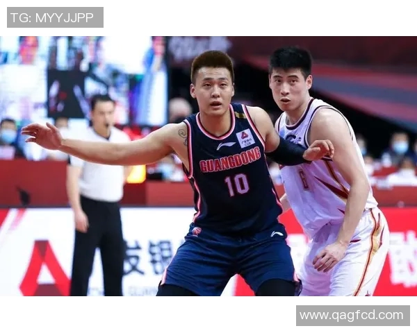 任骏飞领衔球队奋战新赛季展现强大实力与团队合作精神