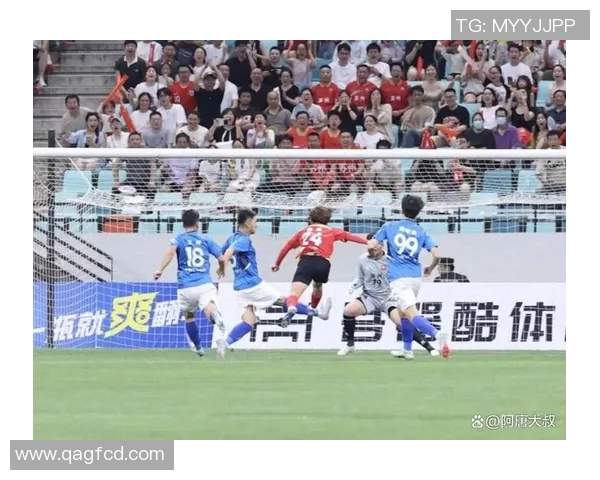 江苏与深圳足球比赛最新比分揭晓分析及精彩瞬间回顾 江苏与深圳足球比赛最新比分揭晓分析及精彩瞬间回顾